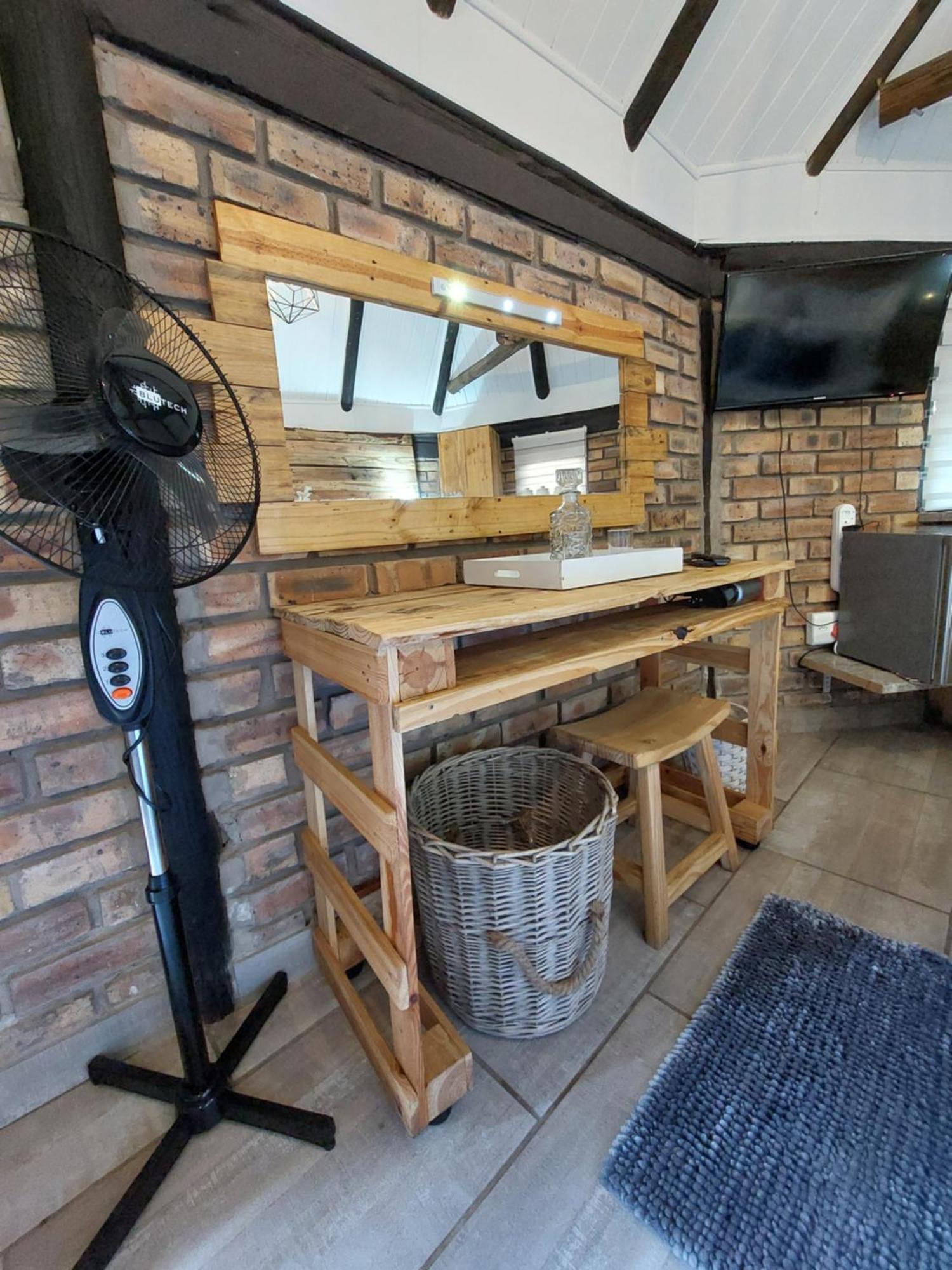 The Spare Room Cottage - Cosy And Private Bloemfontein Eksteriør billede